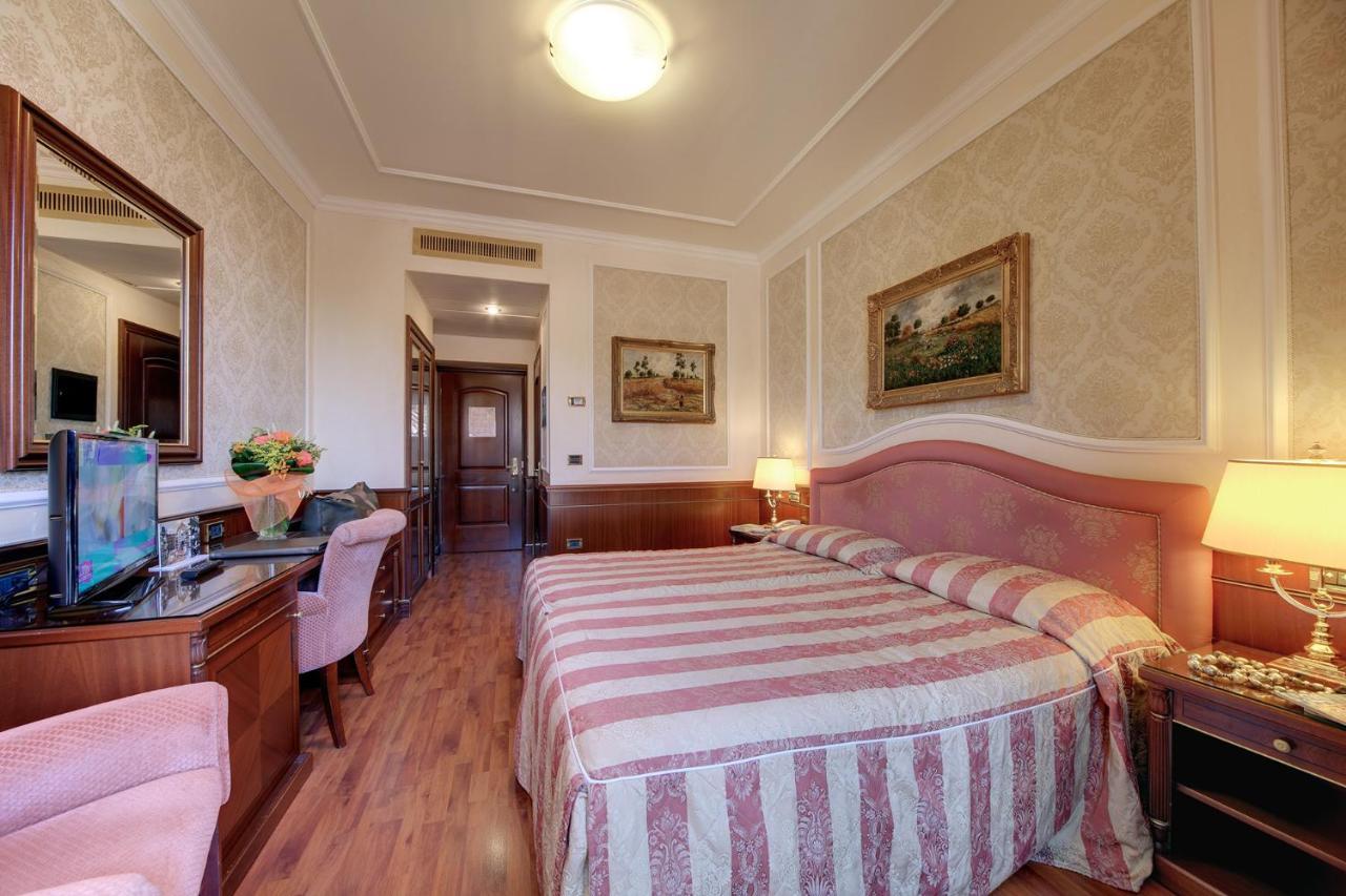 Hotel Simplon Baveno Exterior foto